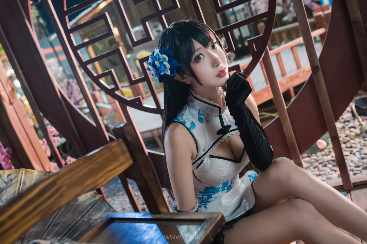 Coser@黑川 NO.020 Slender & Trendy Asian Homebody Girl 瓶儿